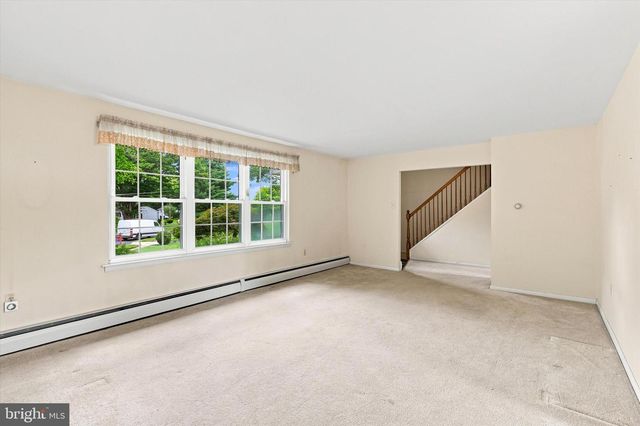 68 IROQUOIS AVE, Doylestown, PA 18901