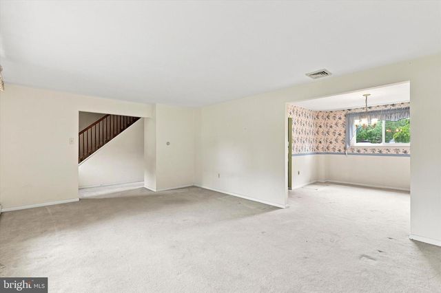 68 IROQUOIS AVE, Doylestown, PA 18901