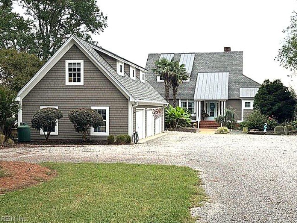 7589 Spencer RD, Gloucester Point, VA 23062