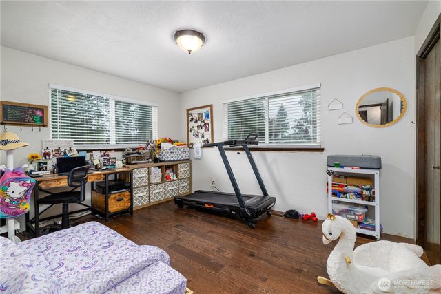 1591 E Island Lake Drive, Shelton, WA 98584