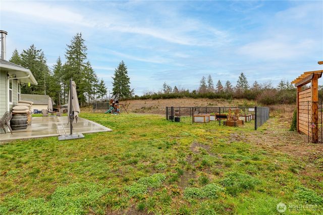 1591 E Island Lake Drive, Shelton, WA 98584