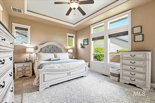 11538 W Sharpthorn Dr, Boise, ID 83709