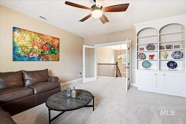 11538 W Sharpthorn Dr, Boise, ID 83709