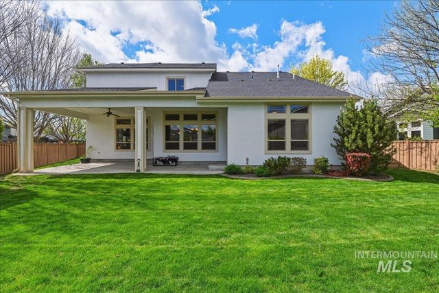 11538 W Sharpthorn Dr, Boise, ID 83709