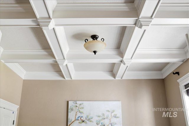 11538 W Sharpthorn Dr, Boise, ID 83709