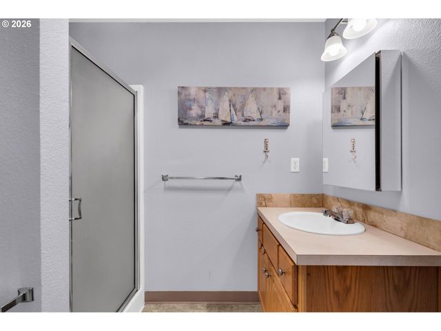 10515 Ne 20TH Ave, Vancouver, WA 98686