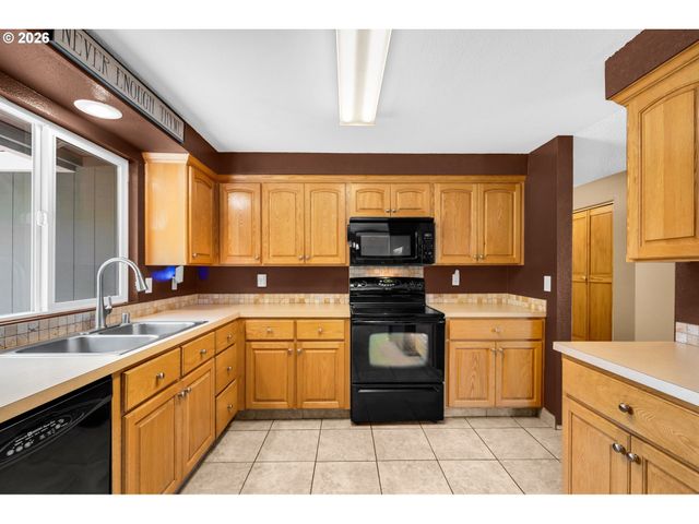 10515 Ne 20TH Ave, Vancouver, WA 98686