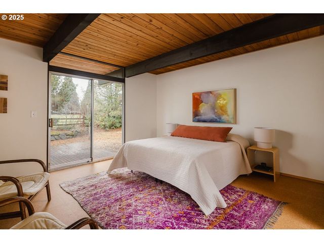 2720 Nw FOREST Ave, Beaverton, OR 97006