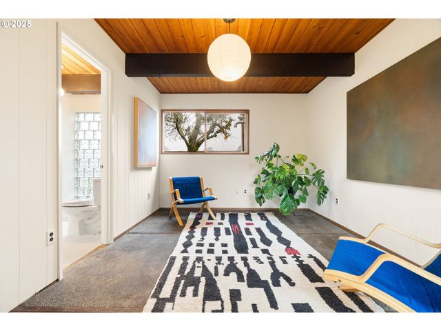 2720 Nw FOREST Ave, Beaverton, OR 97006