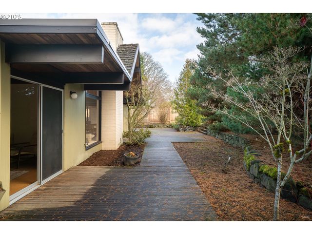 2720 Nw FOREST Ave, Beaverton, OR 97006