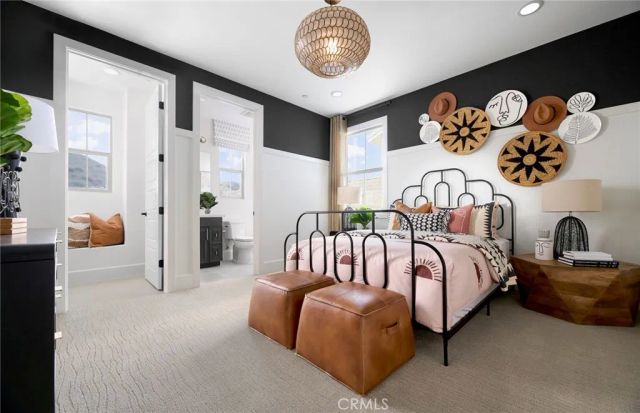 11814 Canoga Avenue, Chatsworth, CA 91311