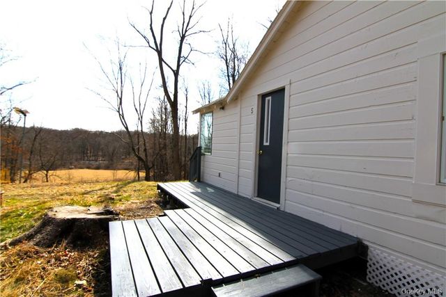 71 MILLER Road 5, Hopewell Junction, NY 12533