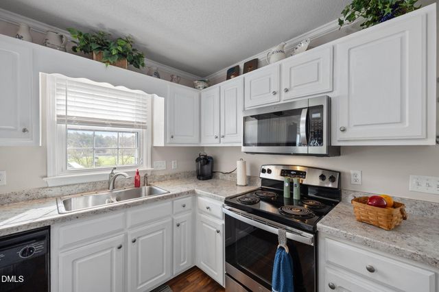 8 Lea Lane, Mebane, NC 27302