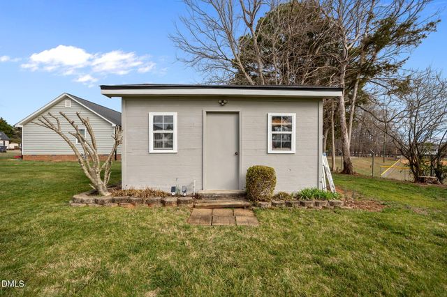 8 Lea Lane, Mebane, NC 27302