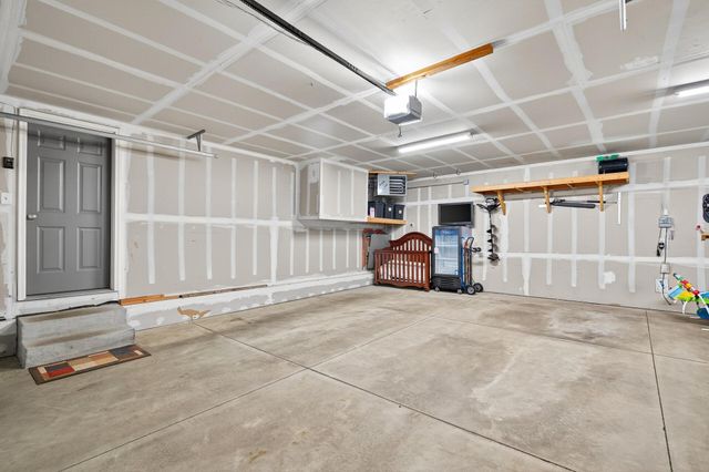 19124 Johnson Street NW, Elk River, MN 55330