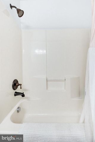 186 DAPLIN AVE, Marietta, PA 17547