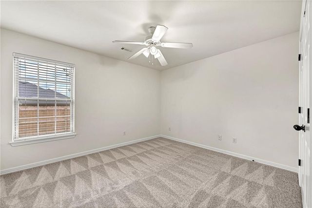 6016 S 36th Street, Rogers, AR 72758