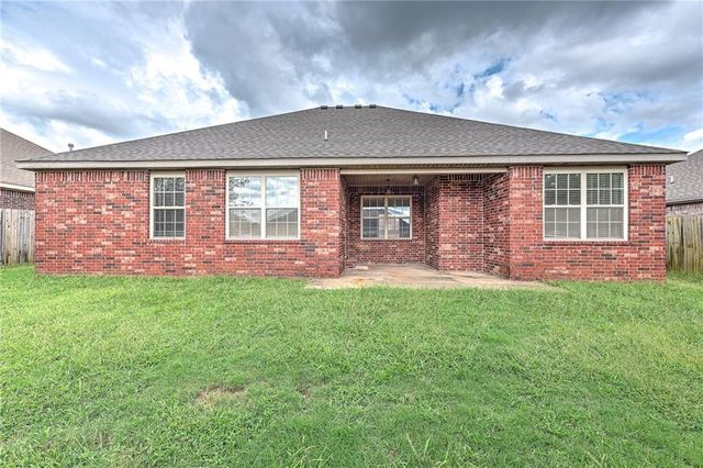 6016 S 36th Street, Rogers, AR 72758