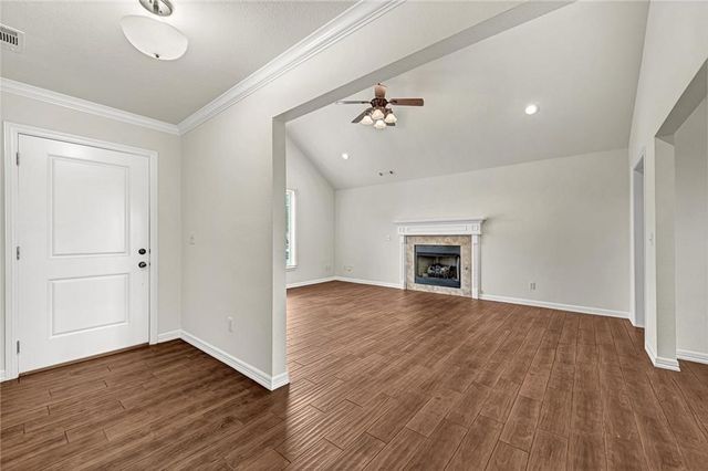 6016 S 36th Street, Rogers, AR 72758