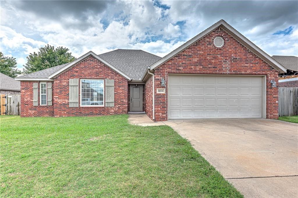6016 S 36th Street, Rogers, AR 72758