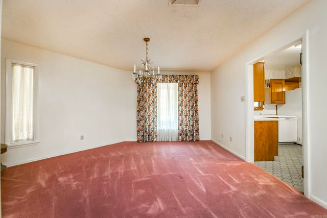 314 SE 5th Street, England, AR 72046