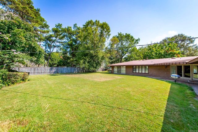 314 SE 5th Street, England, AR 72046