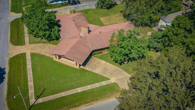 314 SE 5th Street, England, AR 72046