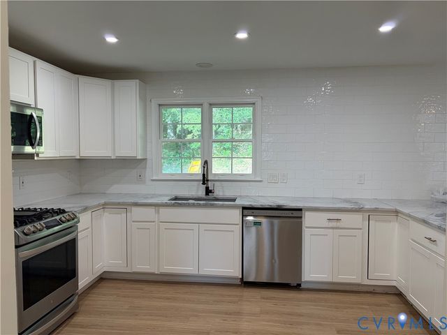 12 Wren Way Ct, Stafford, VA 22554