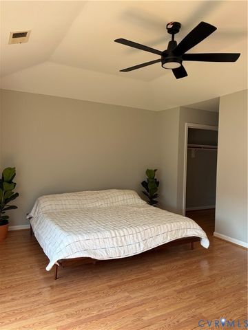 12 Wren Way Ct, Stafford, VA 22554