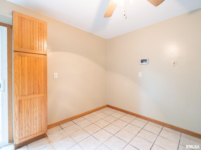 5 BRENTWOOD Court, Pekin, IL 61554