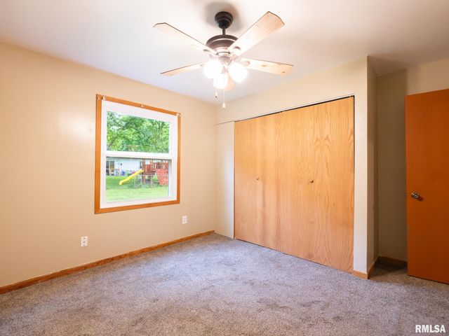 5 BRENTWOOD Court, Pekin, IL 61554
