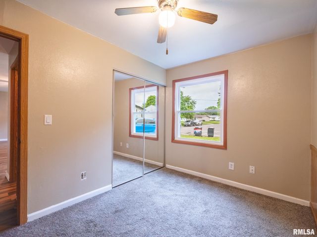 5 BRENTWOOD Court, Pekin, IL 61554