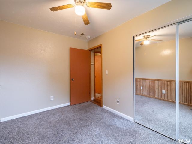 5 BRENTWOOD Court, Pekin, IL 61554
