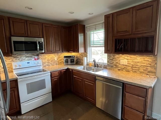 5242 Osburn Drive, Raisin Township, MI 49286