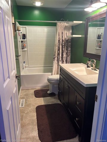 5242 Osburn Drive, Raisin Township, MI 49286