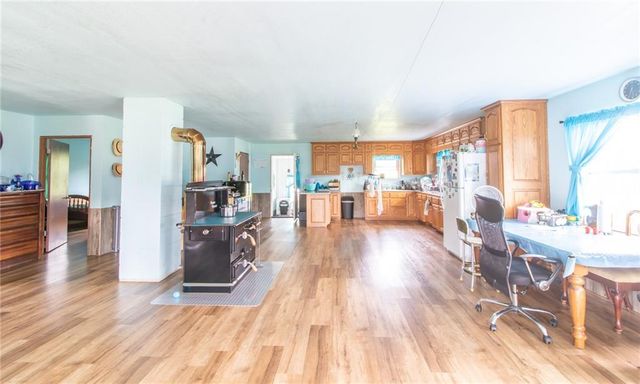 810 SW 1101 Road, Holden, MO 64040