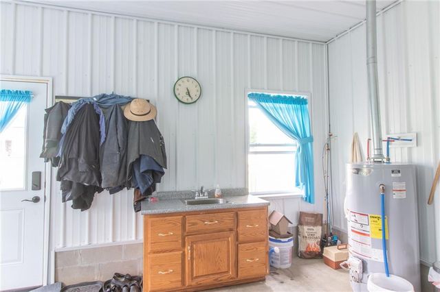 810 SW 1101 Road, Holden, MO 64040