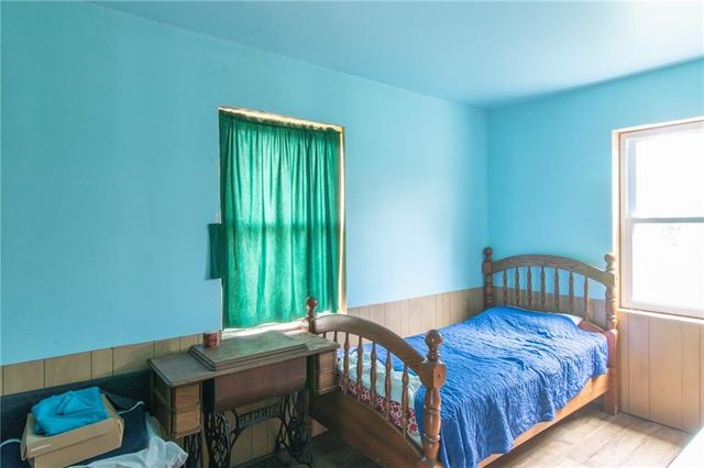 810 SW 1101 Road, Holden, MO 64040