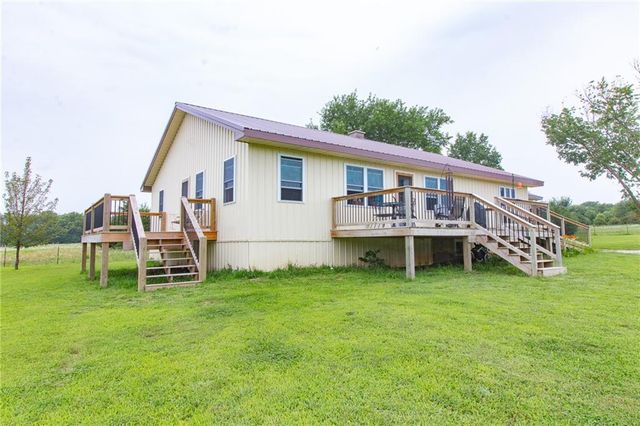 810 SW 1101 Road, Holden, MO 64040
