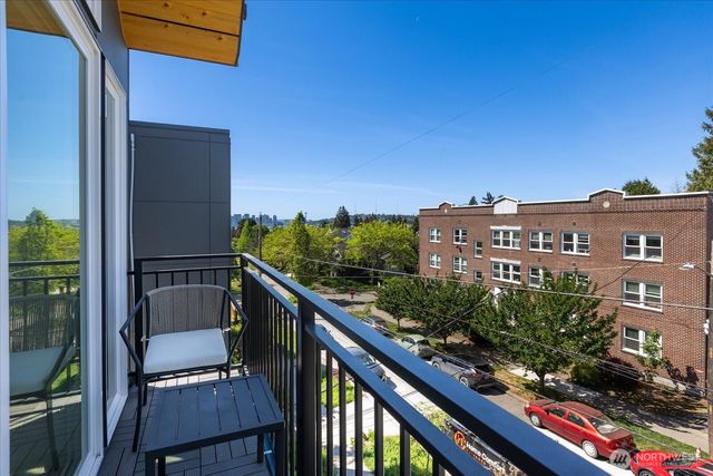 4416 A Corliss Avenue N, Seattle, WA 98103