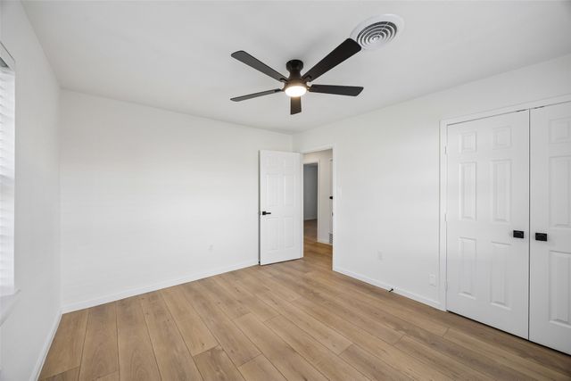 104 E Oak Street, Gunter, TX 75058