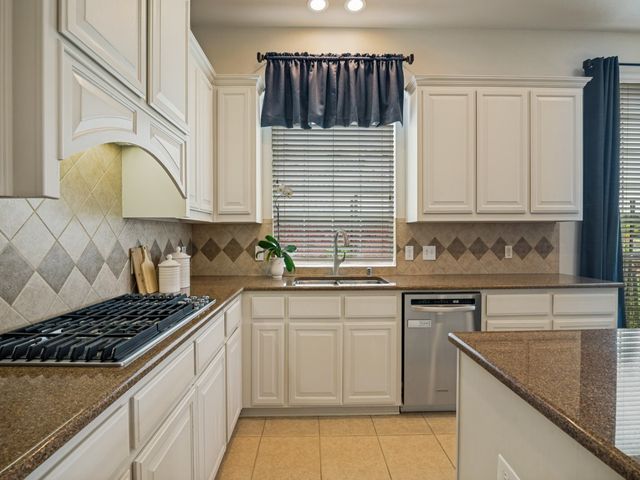 6702 Lake Meadow Drive, Sachse, TX 75048