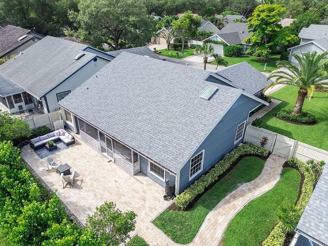 364 Park Forest Way, Wellington, FL 33414