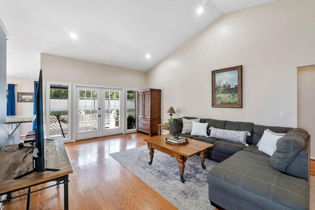 364 Park Forest Way, Wellington, FL 33414