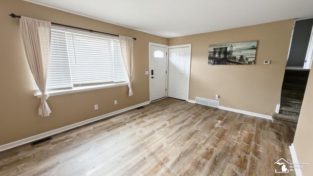 11042 Katherine Street, Taylor, MI 48180