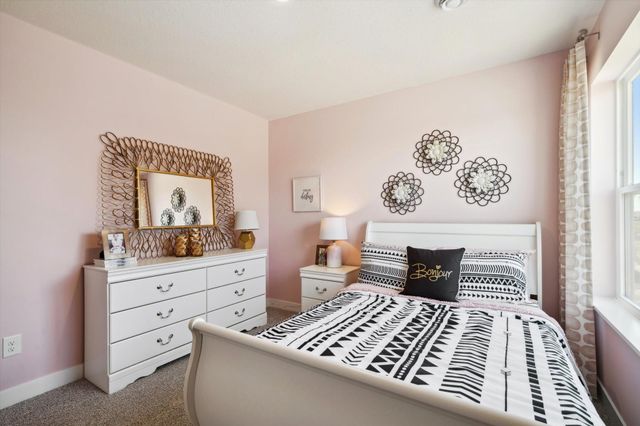 17065 Draper Way, Lakeville, MN 55044