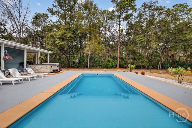 22103 GA HWY 144 E, Richmond Hill, GA 31324