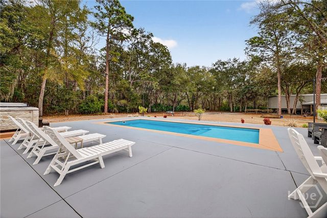 22103 GA HWY 144 E, Richmond Hill, GA 31324