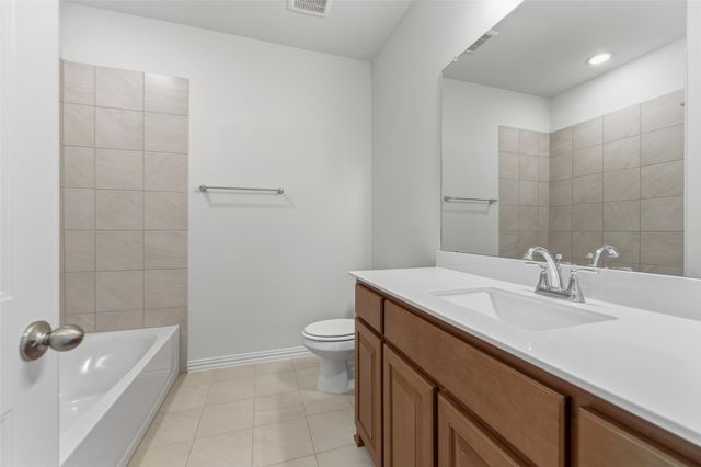 3511 Helena Street, Gainesville, TX 76240