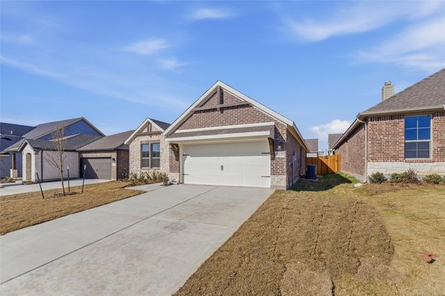 3511 Helena Street, Gainesville, TX 76240